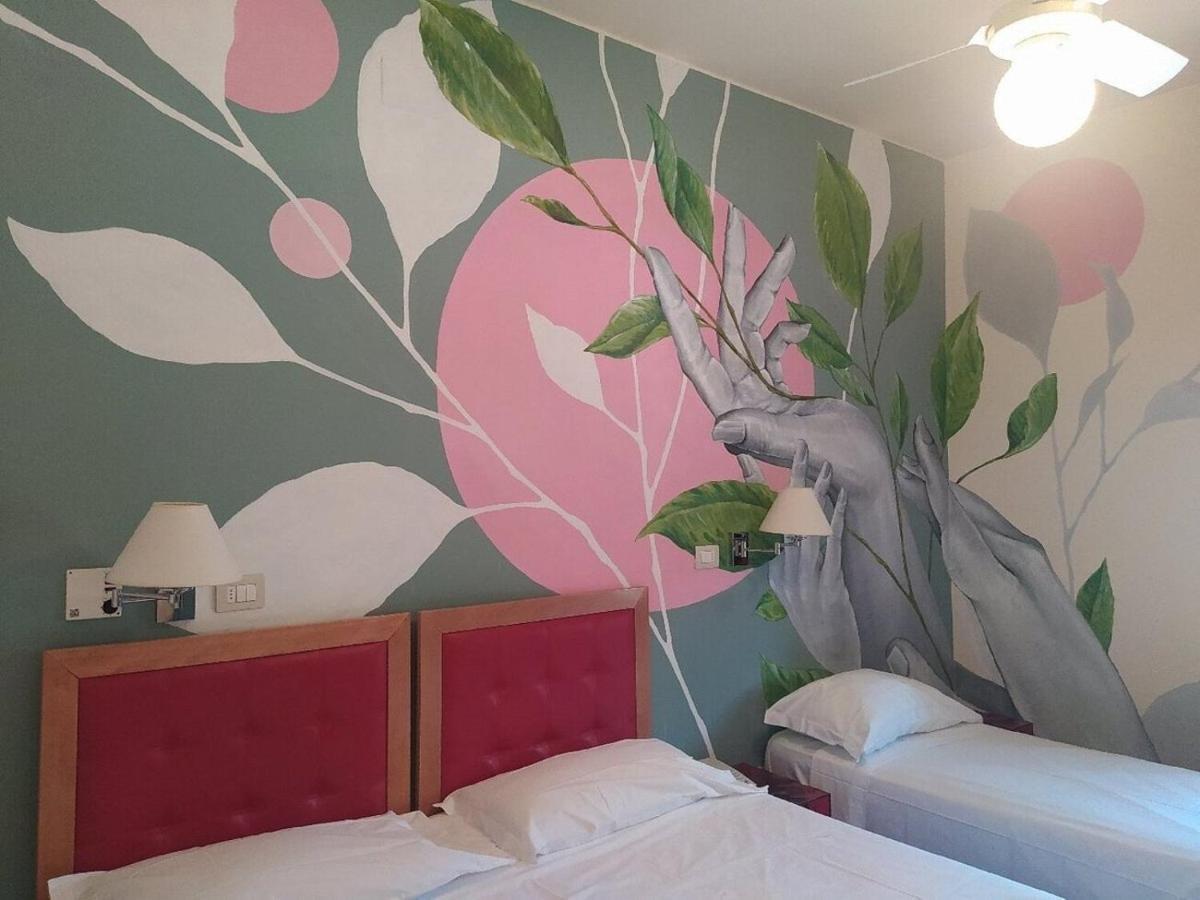 Lh Hotel Arca Street Art Spoleto Exteriér fotografie