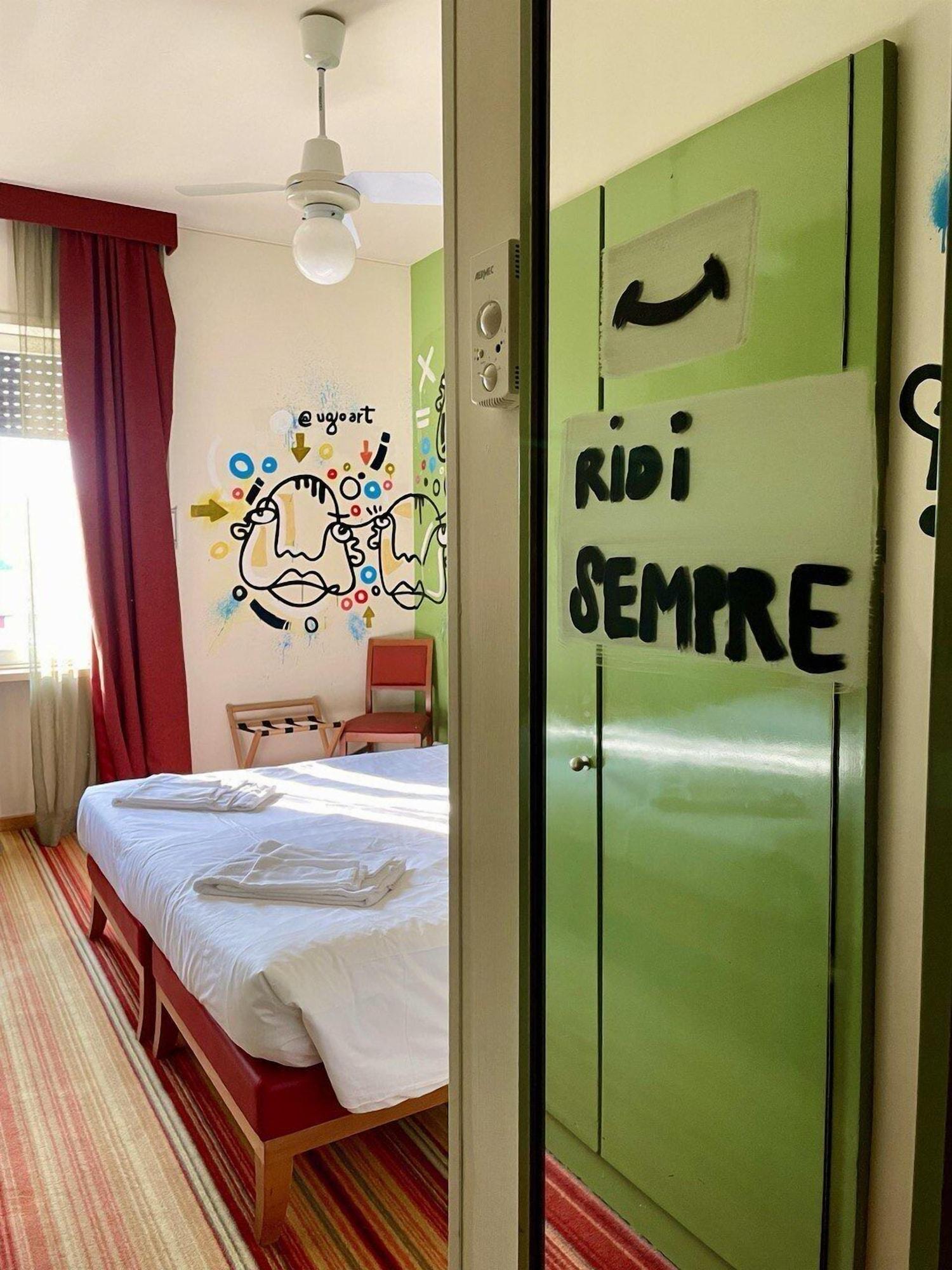 Lh Hotel Arca Street Art Spoleto Exteriér fotografie